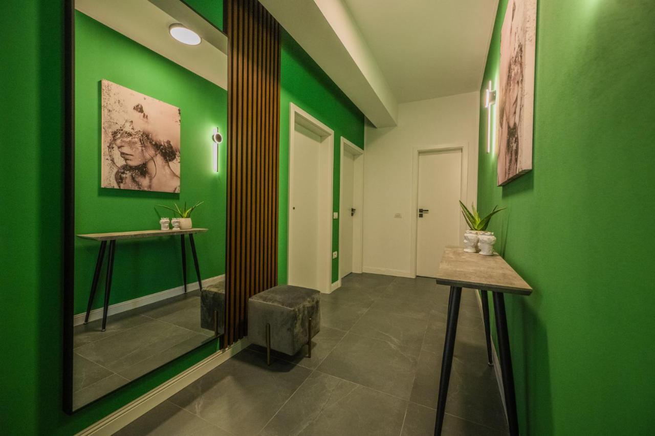 Themuseapartament Alba Iulia Exteriör bild